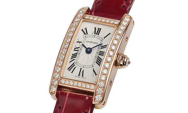There are some round-cut diamonds inset on the cases of pretty Cartier Tank fake watches. 