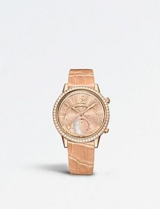 The female fake watches have pink straps.
