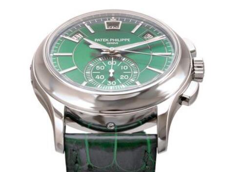 Swiss knock-off watches look very enjoyable with green color.
